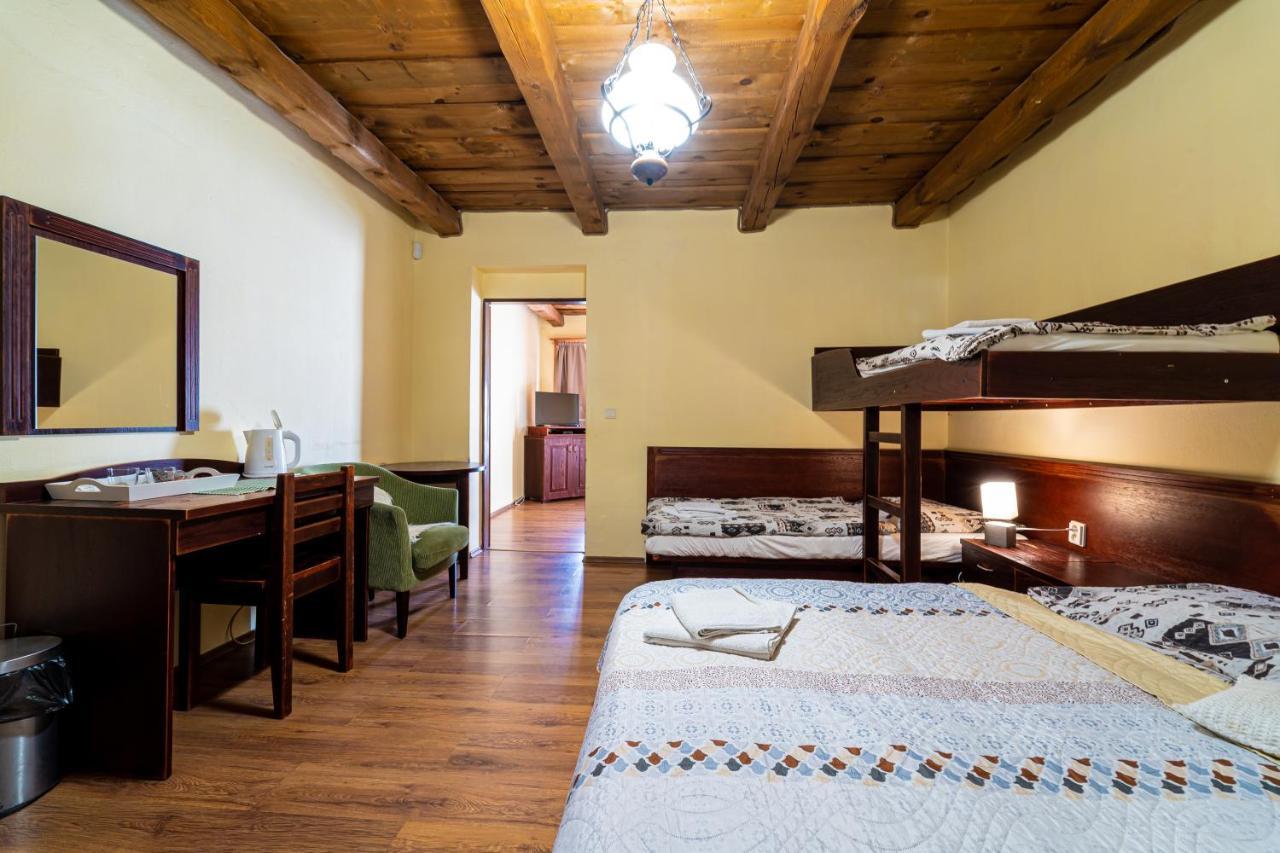 Ranc Pod Ostrou Skalou Guest House Stratená Eksteriør bilde