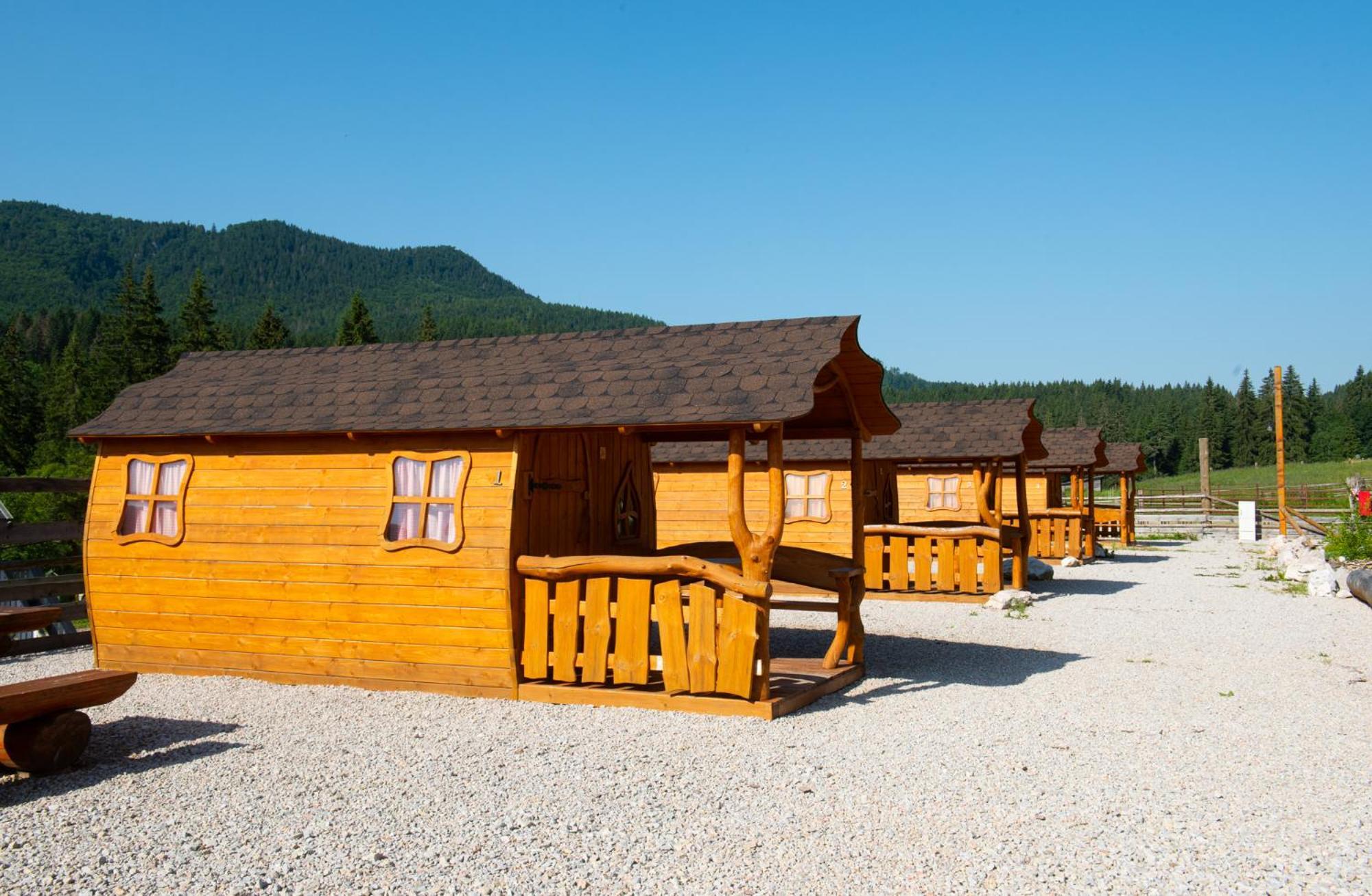 Ranc Pod Ostrou Skalou Guest House Stratená Eksteriør bilde